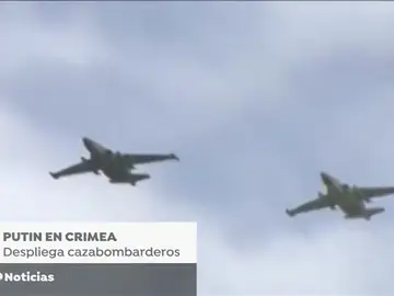 Rusia despliega cazabombarderos nucleares en Crimea en respuesta al sistema de antimisiles que Estados Unidos instaló en Rumanía Rusia despliega cazabombarderos nucleares en Crimea en respuesta al sistema de antimisiles que Estados Unidos instaló en Rumanía