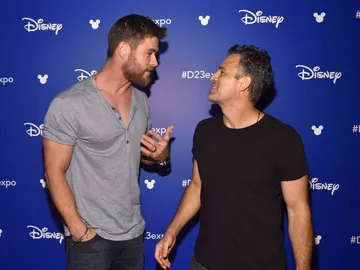 Chris Hemsworth y Mark Ruffalo Chris Hemsworth y Mark Ruffalo