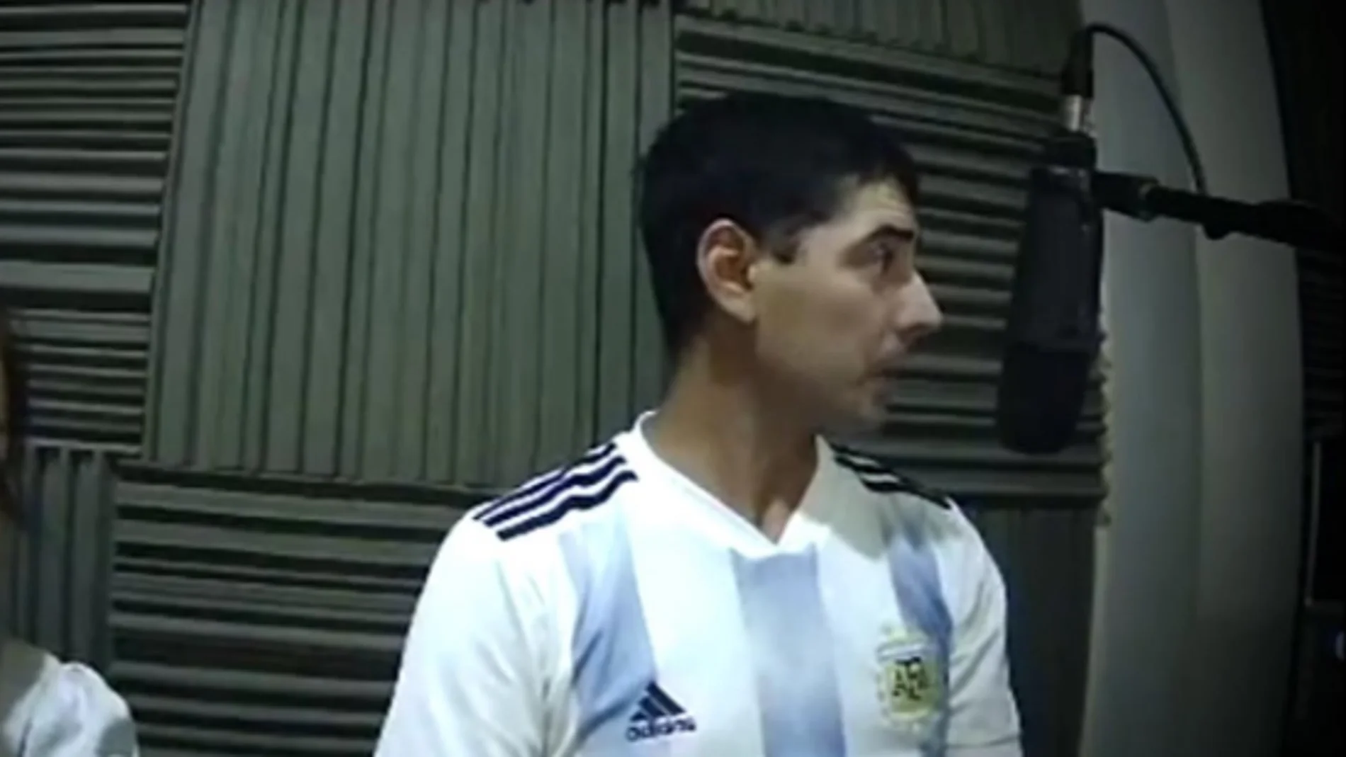 Imagen del joven que encontró el maletín Imagen del joven que encontró el maletín