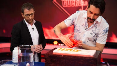 El homenaje de Marron a 'Hellboy' con un sorprendente producto que repele el agua