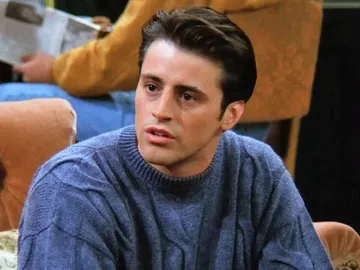 Joey es incapaz de aprender francés Joey es incapaz de aprender francés