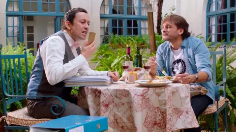 Jozé a Cristóbal tras descubrir que es propietario de 'las Lagunitas’: “Tienes más propiedades que el Aloe Vera” Jozé a Cristóbal tras descubrir que es propietario de 'las Lagunitas’: “Tienes más propiedades que el Aloe Vera”