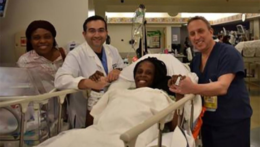 Thelma Chiaka, mujer que ha dado a luz a 6 bebés en 9 minutos