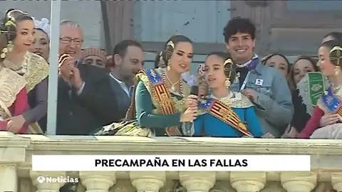 Los políticos se van a ver a las Fallas Los políticos se van a ver a las Fallas