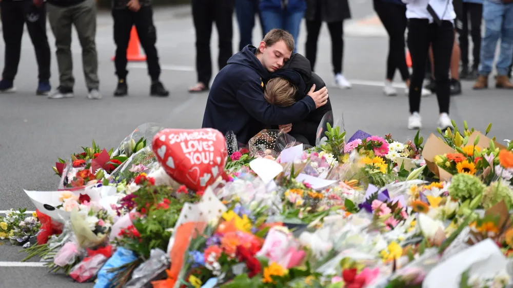 Noticias de la mañana (20-03-19) Comienzan los funerales de las víctimas del ataque terrorista contra dos mezquitas en Nueva Zelanda Noticias de la mañana (20-03-19) Comienzan los funerales de las víctimas del ataque terrorista contra dos mezquitas en Nueva Zelanda