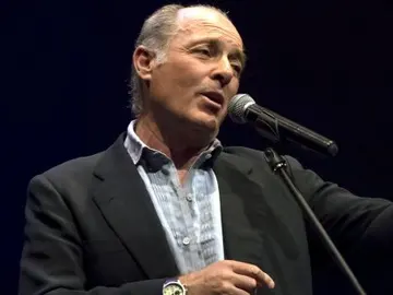 El artista José Manuel Soto durante una de sus actuaciones El artista José Manuel Soto durante una de sus actuaciones