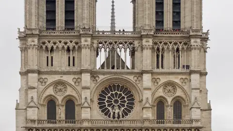 Catedral de Nôtre Dame Catedral de Nôtre Dame