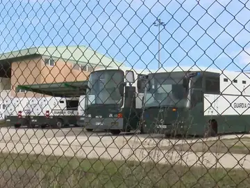 Un funcionario de la cárcel de Soto recibe tres puñaladas Un funcionario de la cárcel de Soto recibe tres puñaladas