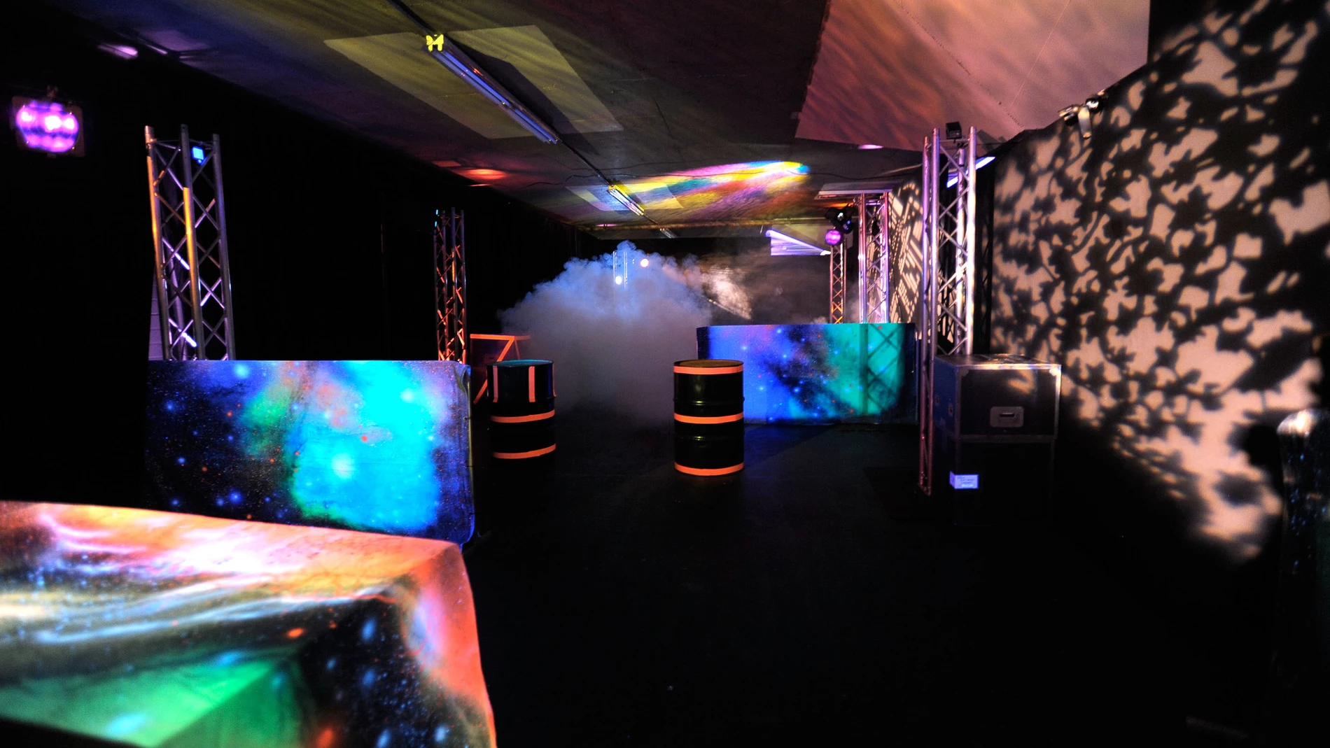 Un circuito de 'laser tag' Un circuito de 'laser tag'