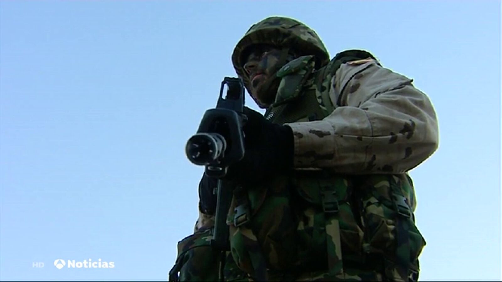 Estos son los militares que están fichando los principales partidos políticos 