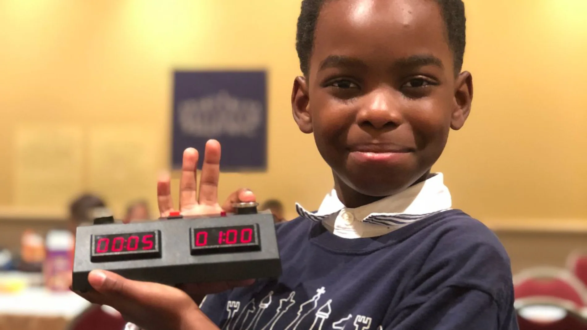 Tanitoluwa Adewumi, el niño refugiado que ha ganado un torneo de ajedrez en Estados Unidos Tanitoluwa Adewumi, el niño refugiado que ha ganado un torneo de ajedrez en Estados Unidos