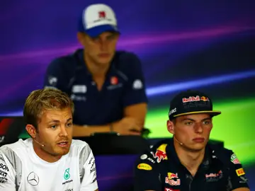 Nico Rosberg y Max Verstappen, en rueda de prensa Nico Rosberg y Max Verstappen, en rueda de prensa