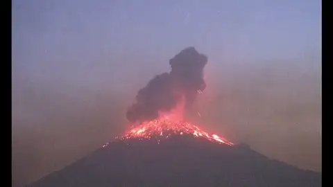 México eleva a fase 3 la alerta por actividad de volcán Popocatépetl México eleva a fase 3 la alerta por actividad de volcán Popocatépetl