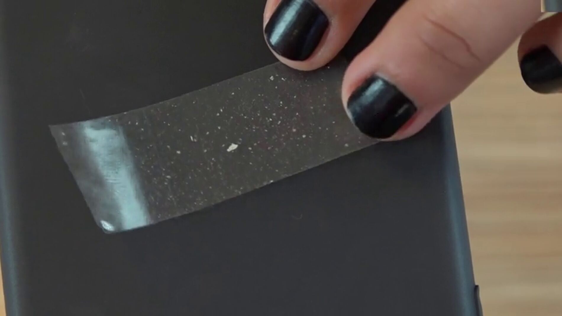 &iquest;Qu&eacute; tipo de piel tienes? Desc&uacute;brelo con un trozo de celo