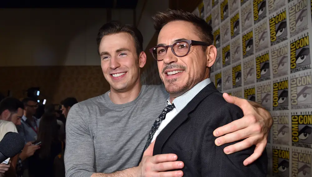 Robert Downey Jr. y Chris Evans Robert Downey Jr. y Chris Evans