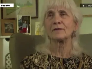 'La mujer más feliz del mundo': no siente dolor ni miedo 'La mujer más feliz del mundo': no siente dolor ni miedo