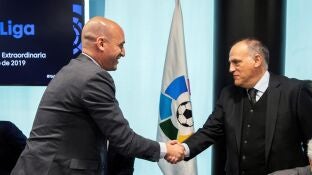 Rubiales y Tebas se dan la mano