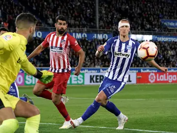 Momento del partido entre Alavés y Atlético de Madrid Momento del partido entre Alavés y Atlético de Madrid