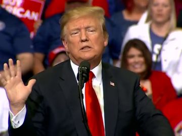 Trump pide a Pulitzer que retire su premio a 'The New York Times' y 'The Washington Post' por su cobertura de la trama rusa Trump pide a Pulitzer que retire su premio a 'The New York Times' y 'The Washington Post' por su cobertura de la trama rusa