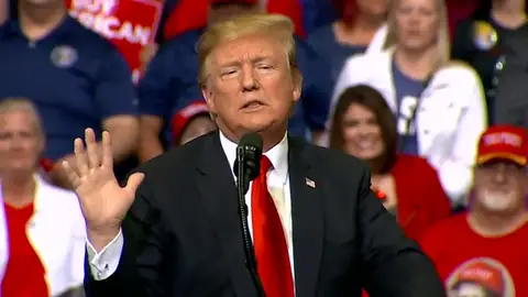 Trump pide a Pulitzer que retire su premio a 'The New York Times' y 'The Washington Post' por su cobertura de la trama rusa Trump pide a Pulitzer que retire su premio a 'The New York Times' y 'The Washington Post' por su cobertura de la trama rusa