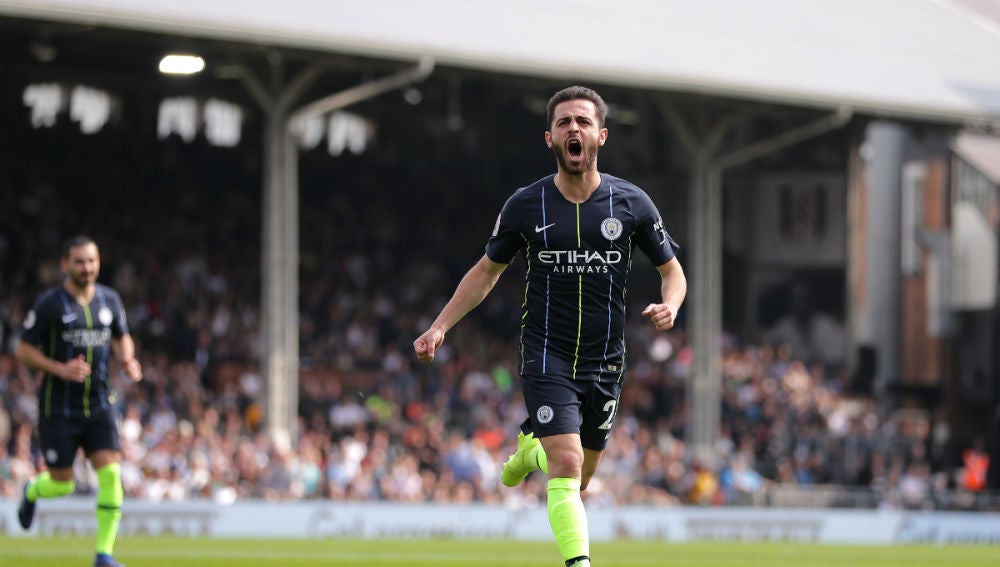 Bernardo Silva celebra un gol