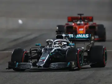 Hamilton, por delante de Vettel en el GP de Baréin Hamilton, por delante de Vettel en el GP de Baréin