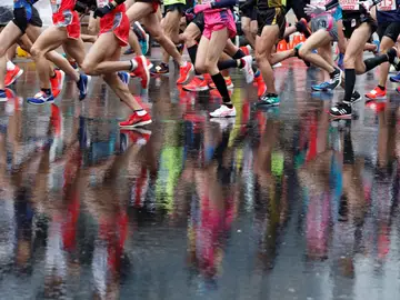 Corredores durante una carrera Corredores durante una carrera
