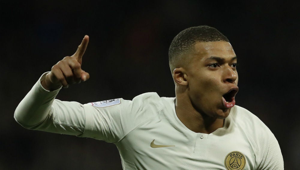 Mbappé celebra un gol