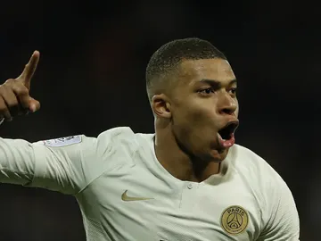 Mbappé celebra un gol Mbappé celebra un gol