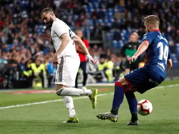 Momento del partido entre Real Madrid y Huesca Momento del partido entre Real Madrid y Huesca