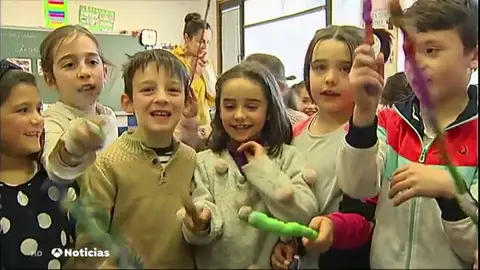 Un colegio se inspira en 'Harry Potter' para crear su propia escuela de magia y enseñar a sus alumnos a través de hechizos y pociones Un colegio se inspira en 'Harry Potter' para crear su propia escuela de magia y enseñar a sus alumnos a través de hechizos y pociones