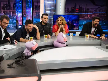 Los coaches de 'La Voz' lloran de la risa con un nuevo temazo culinario y la divertidísima sección de Petancas y Barrancas Los coaches de 'La Voz' lloran de la risa con un nuevo temazo culinario y la divertidísima sección de Petancas y Barrancas