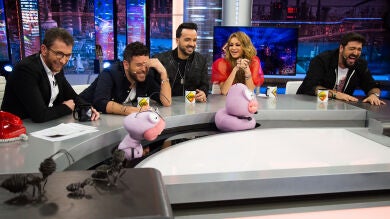 Los coaches de 'La Voz' lloran de la risa con un nuevo temazo culinario y la divertidísima sección de Petancas y Barrancas