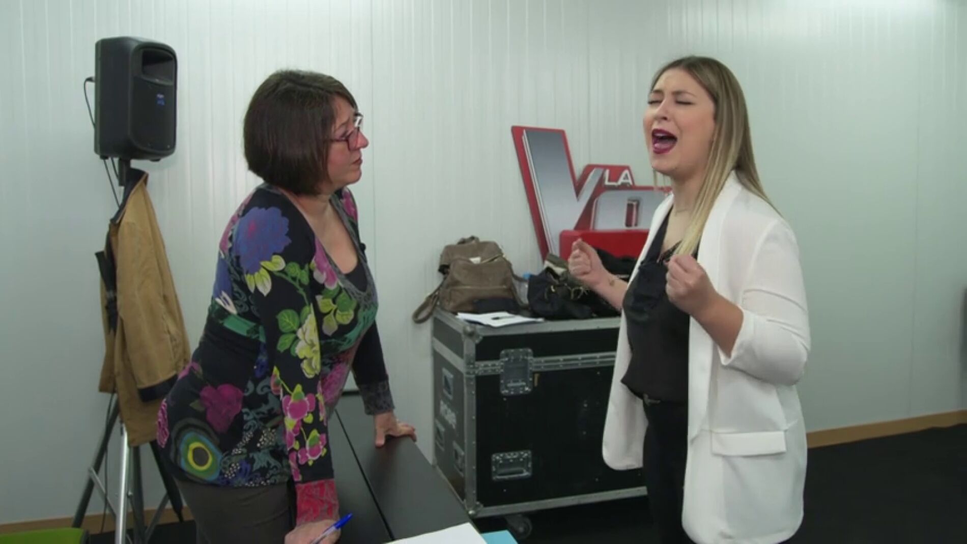 As&iacute; da su toque personal Mar&iacute;a Espinosa a 'Amiga m&iacute;a', el tema que cantar&aacute; con Alejandro Sanz en la Final de 'La Voz'