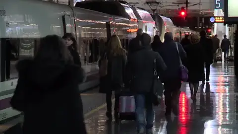 Huelga de Adif Alta Velocidad en plena Semana Santa Huelga de Adif Alta Velocidad en plena Semana Santa