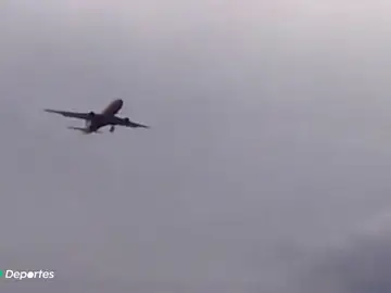 Pánico en el avión del Zalgiris: aterrizó de emergencia en Getafe tras el partido contra el Real Madrid Pánico en el avión del Zalgiris: aterrizó de emergencia en Getafe tras el partido contra el Real Madrid