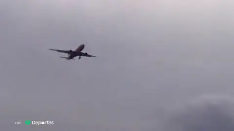 Pánico en el avión del Zalgiris: aterrizó de emergencia en Getafe tras el partido contra el Real Madrid Pánico en el avión del Zalgiris: aterrizó de emergencia en Getafe tras el partido contra el Real Madrid