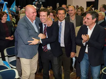 El presidente del PP, Pablo Casado, clausura un acto en el que también participan los presidentes del partido en Baleares, Biel Company El presidente del PP, Pablo Casado, clausura un acto en el que también participan los presidentes del partido en Baleares, Biel Company