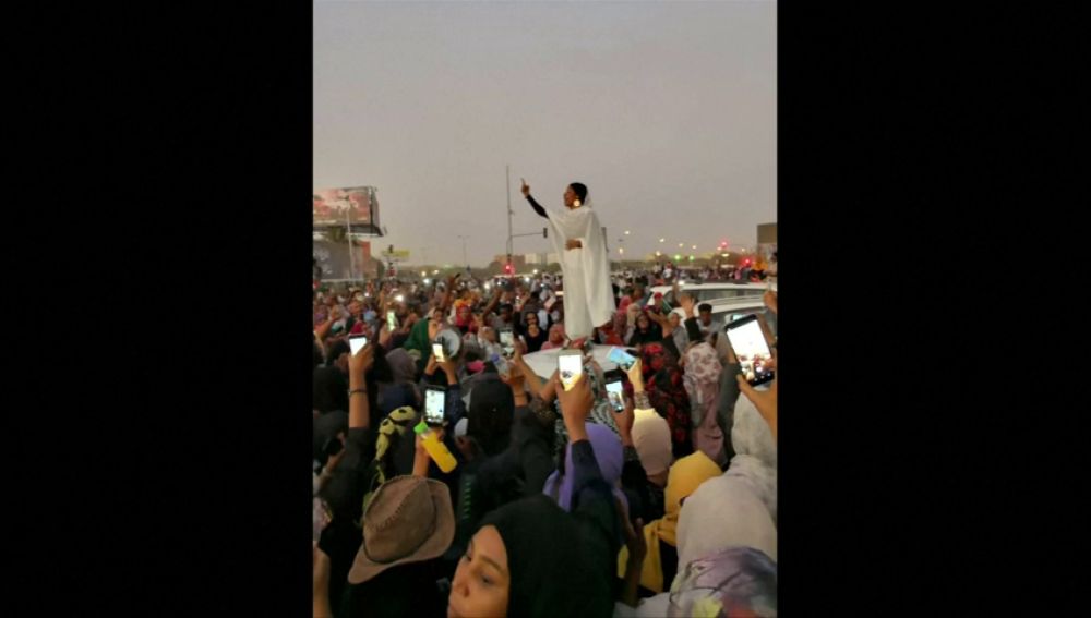 La foto de la joven sudanesa que se ha vuelto viral en todo el mundo