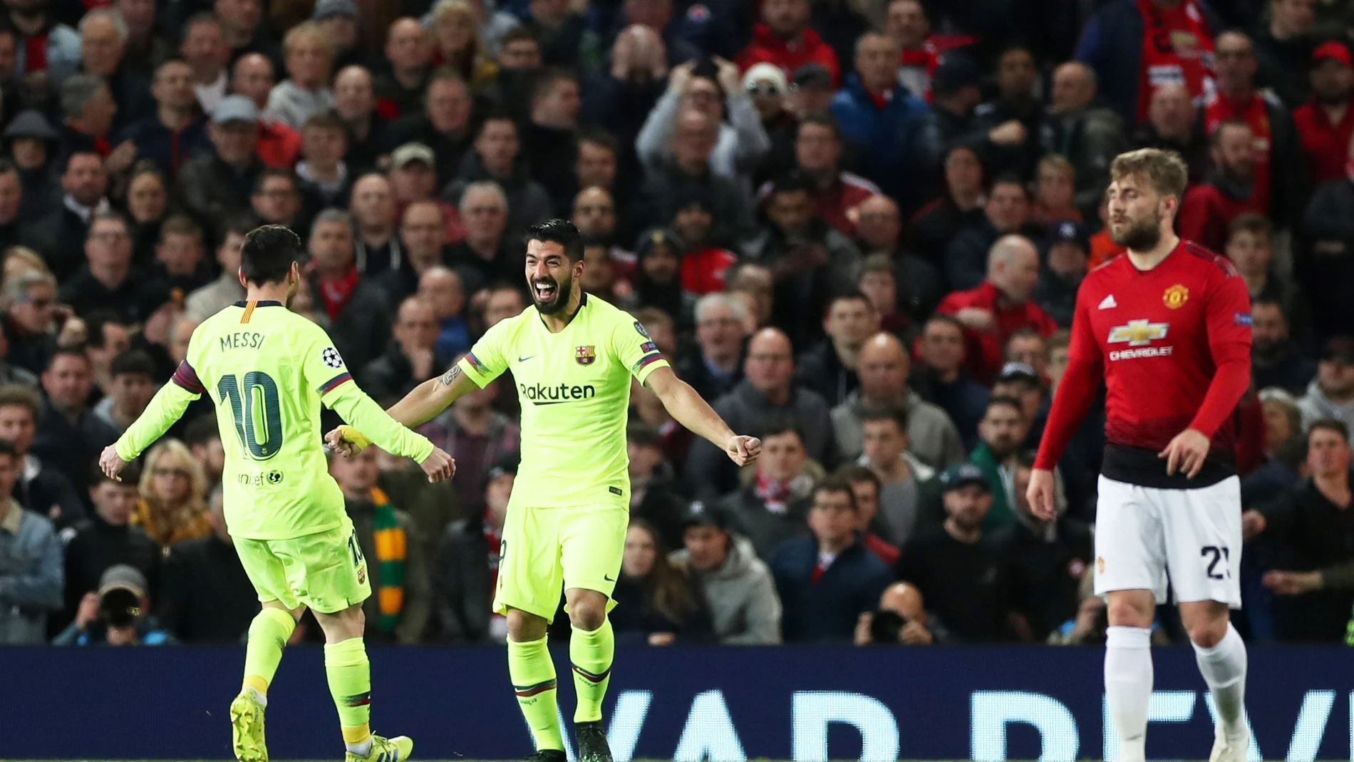 Luis Suarez y Messi celebran el 0-1 en Old Trafford Luis Suarez y Messi celebran el 0-1 en Old Trafford