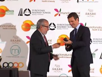 Casado recibe el premio especial Naranja 2018