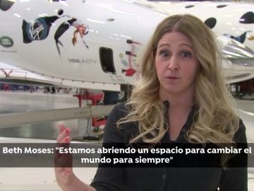 Beth Moses, la primera mujer en realizar un viaje comercial al espacio Beth Moses, la primera mujer en realizar un viaje comercial al espacio