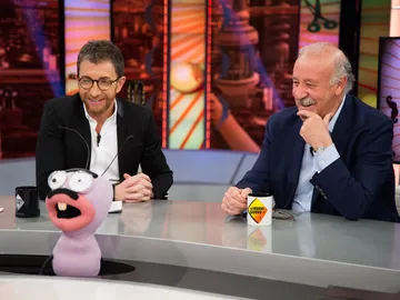 Vicente del Bosque se sumerge en el 'Mundo Bigote' de Trancas y Barrancas en 'El Hormiguero 3.0' Vicente del Bosque se sumerge en el 'Mundo Bigote' de Trancas y Barrancas en 'El Hormiguero 3.0'