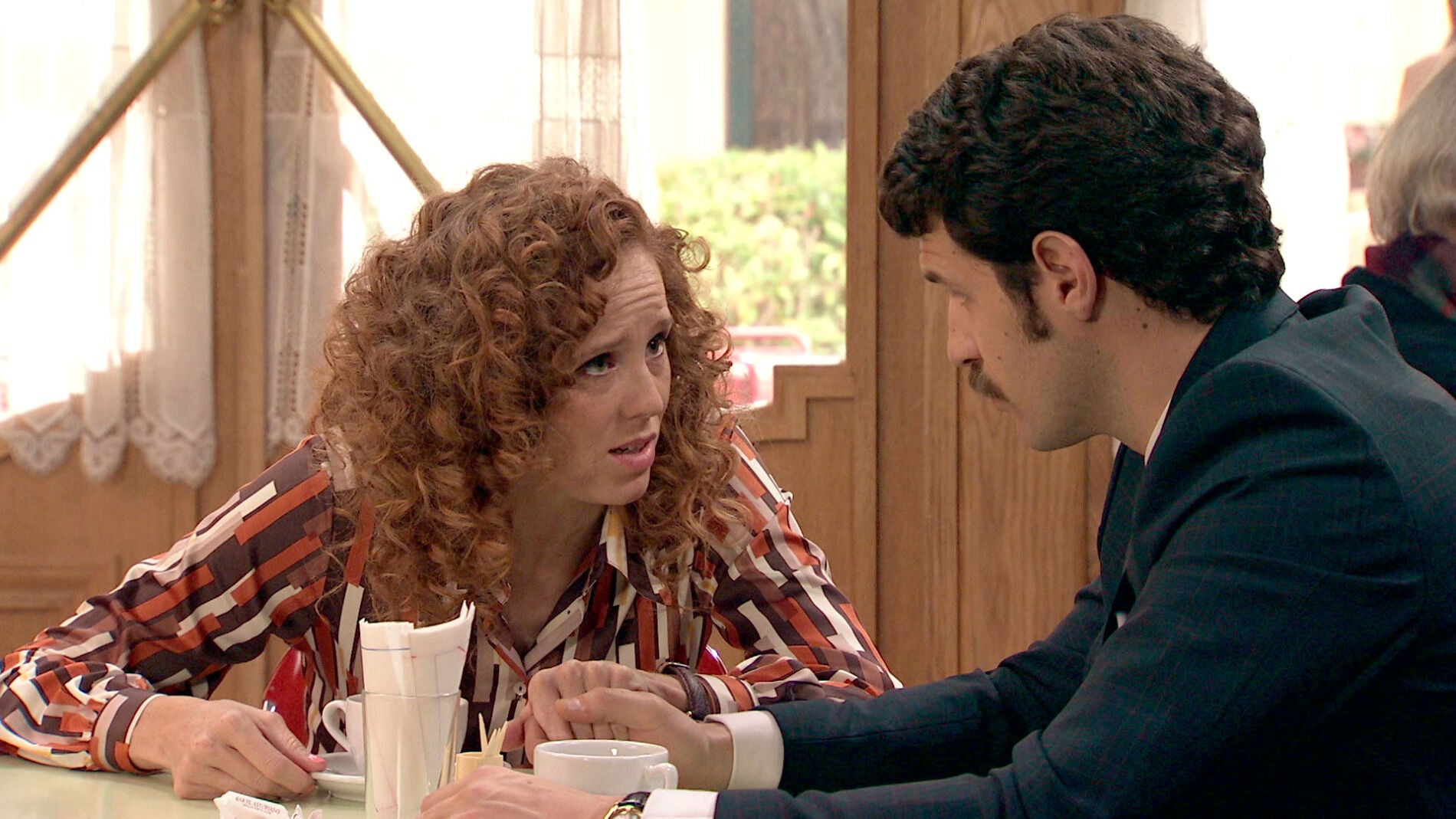 Ana, decidida a huir con Carlos