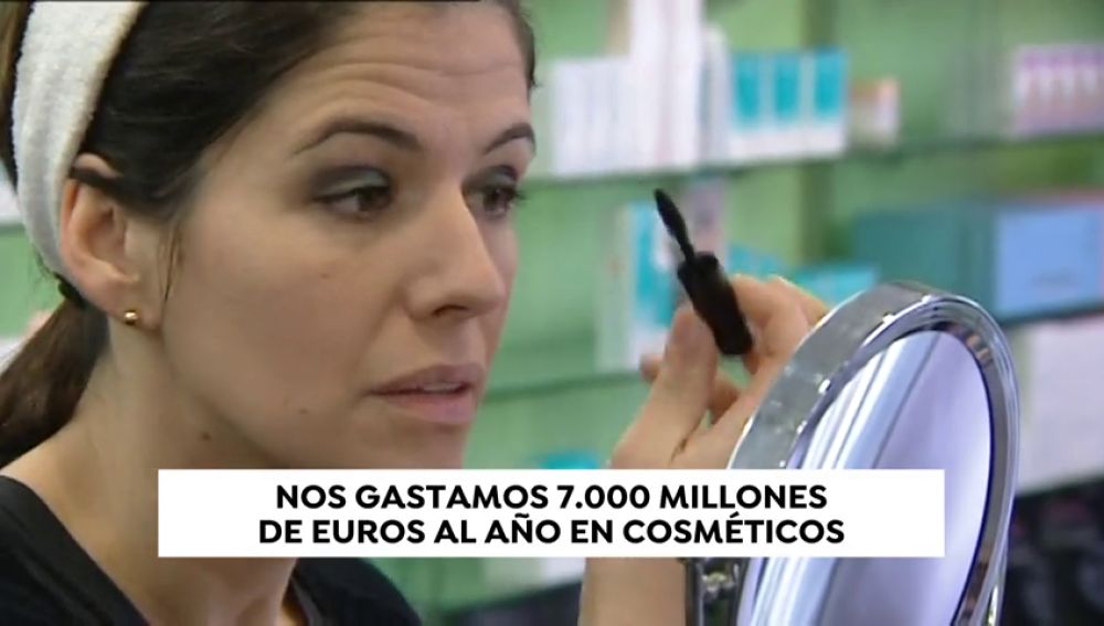 Los españoles nos gastamos 7.000 millones de euros al año en cosméticos