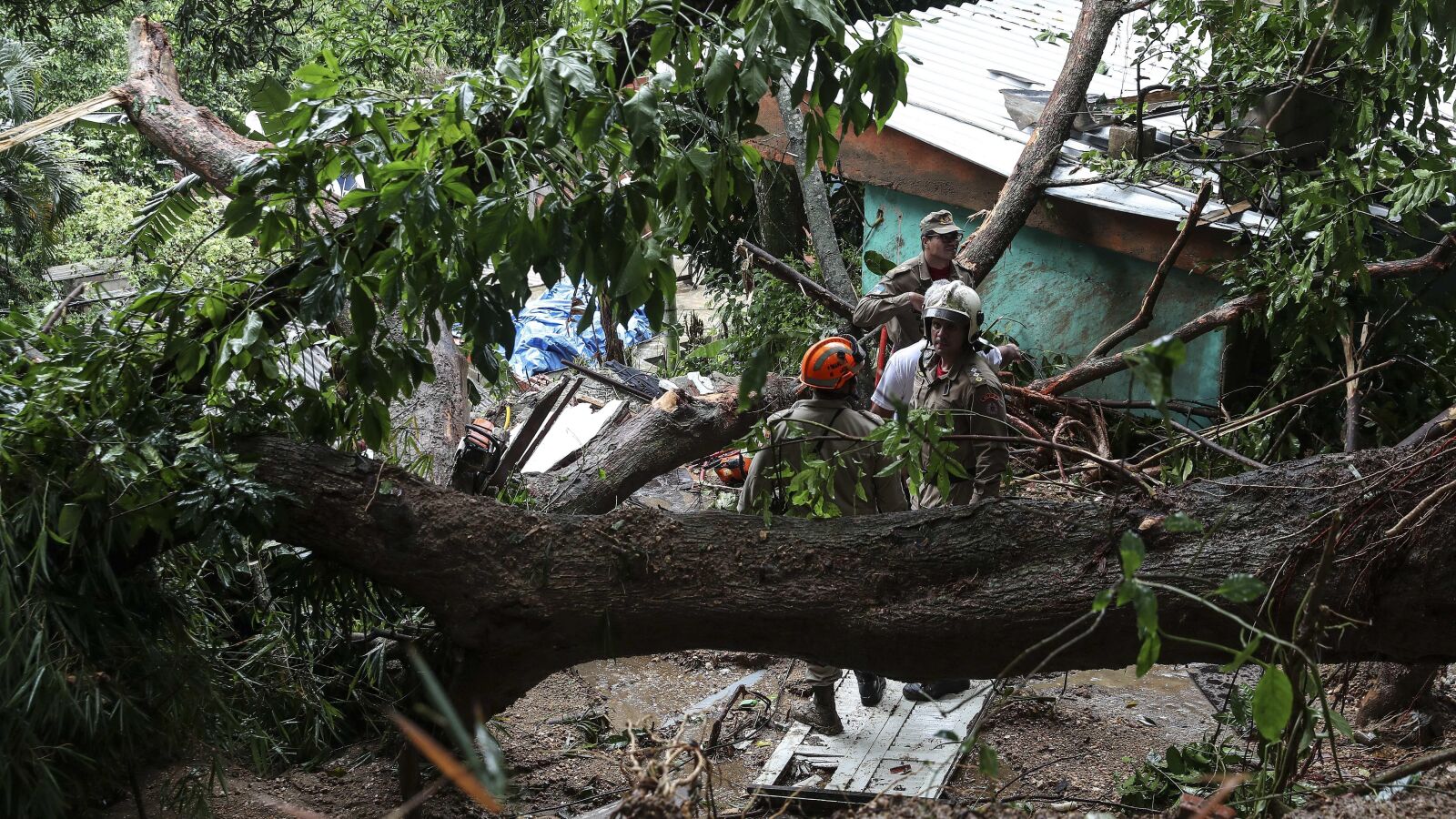 Al menos 10 muertos por un fuerte temporal de lluvias en Río de Janeiro
