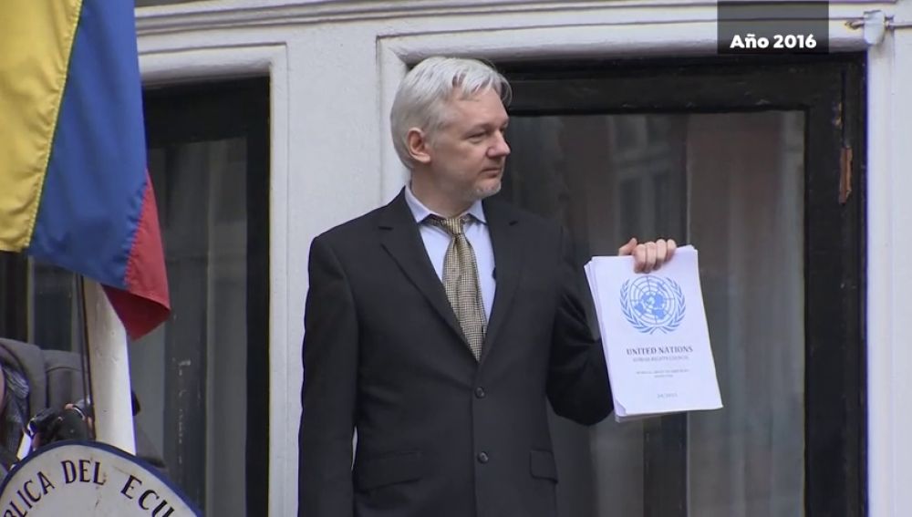 El impresionante cambio de Julian Assange tras siete años en la embajada de Ecuador