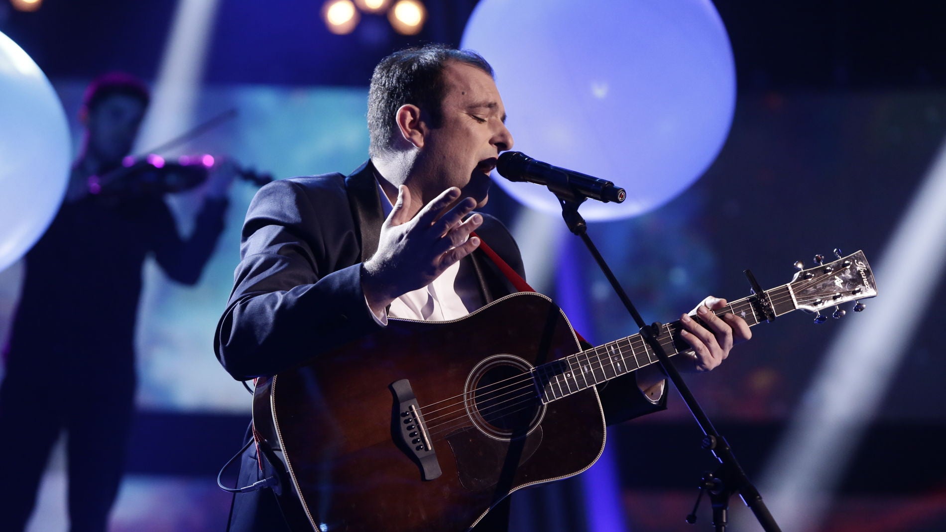 Javi Moya canta 'El sitio de mi recreo' en la Final de 'La Voz'
