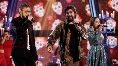 Juanes canta ‘La Plata’ con María Espinosa y Andrés Martín en la Final de ‘La Voz’