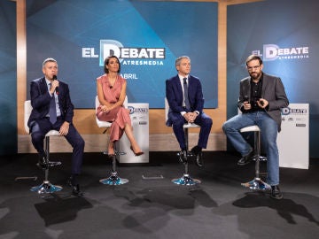 Santiago González, Ana Pastor, Vicente Vallés, y César González